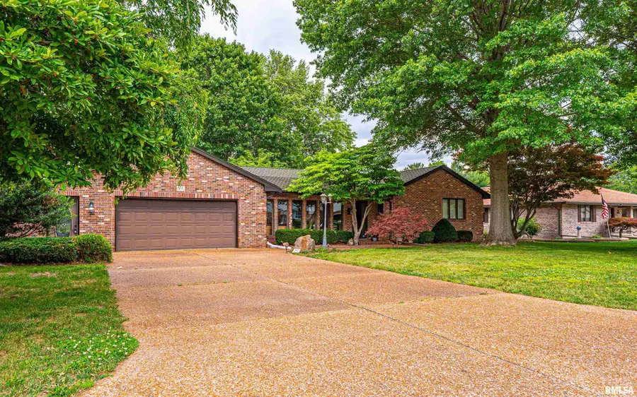 43 Illini Drive, Lincoln, IL 62656-0000 - #2