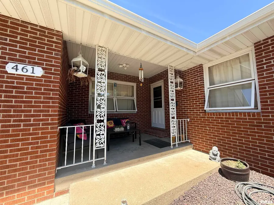 461 W Washington Street, Rushville, IL 62681 - #2