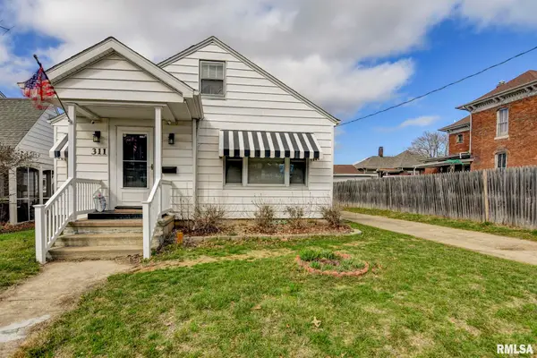 311 W Adams Street, Taylorville, IL 62568