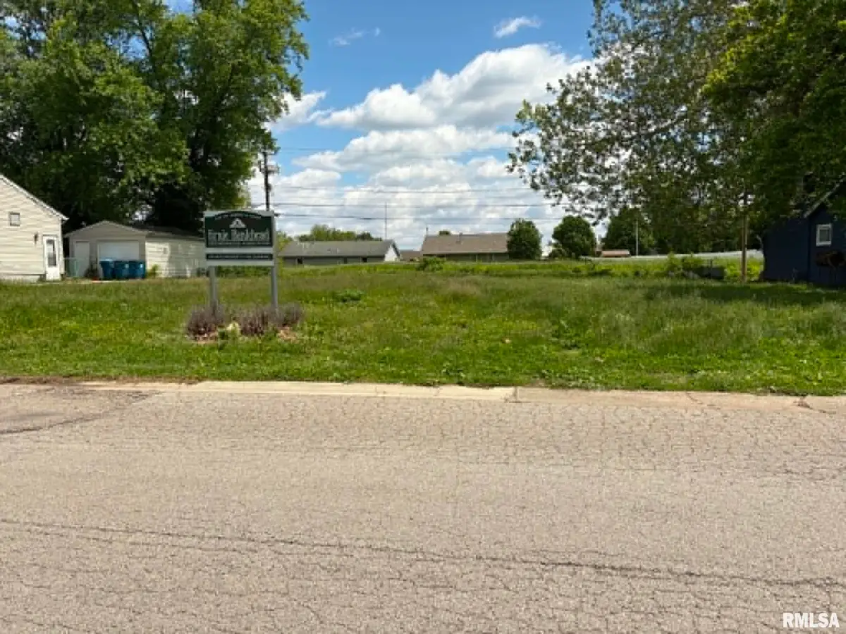 Livingston Street, Springfield, IL 62703-2034 - #1