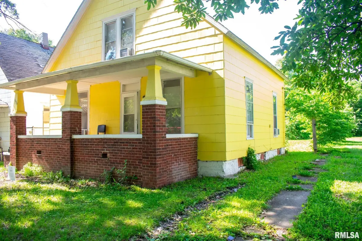 1524 E Prairie Street, Decatur, IL 62521 - #1
