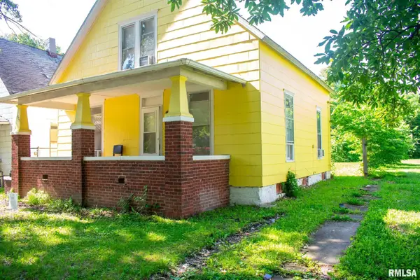 1524 E Prairie Street, Decatur, IL 62521