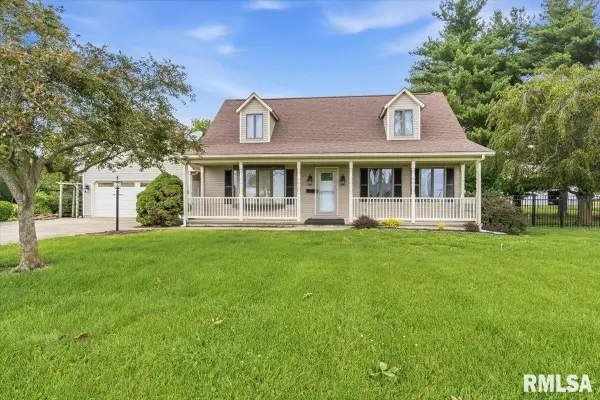 186 W Sherman Street, Palmyra, IL 62674