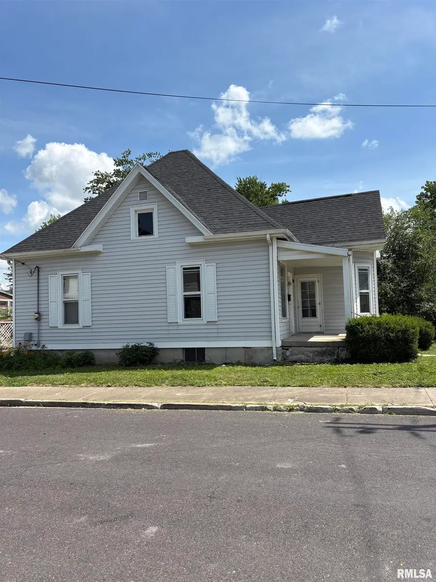 400 S East Street, Jacksonville, IL 62650 - #2