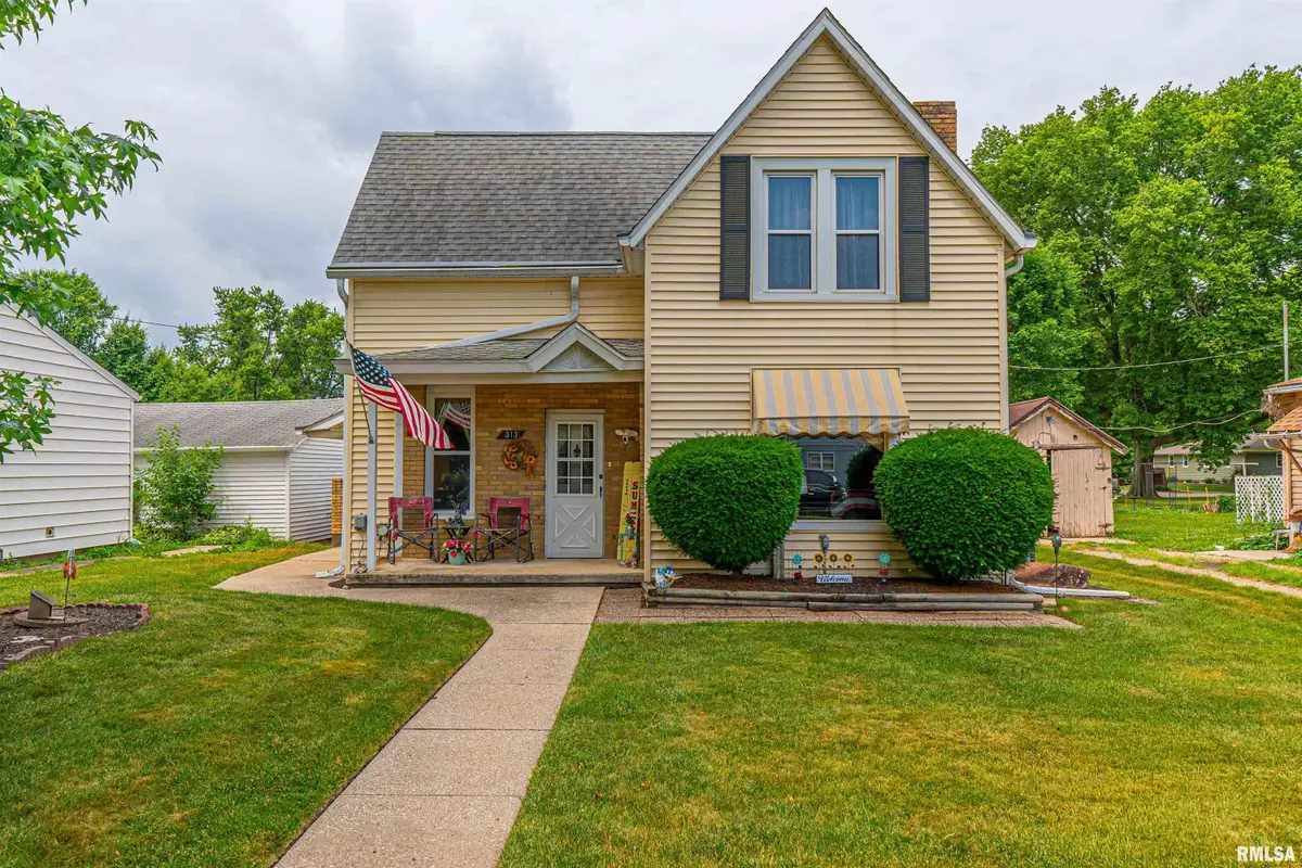 313 S Warren Street, Tremont, IL 61568 - #1