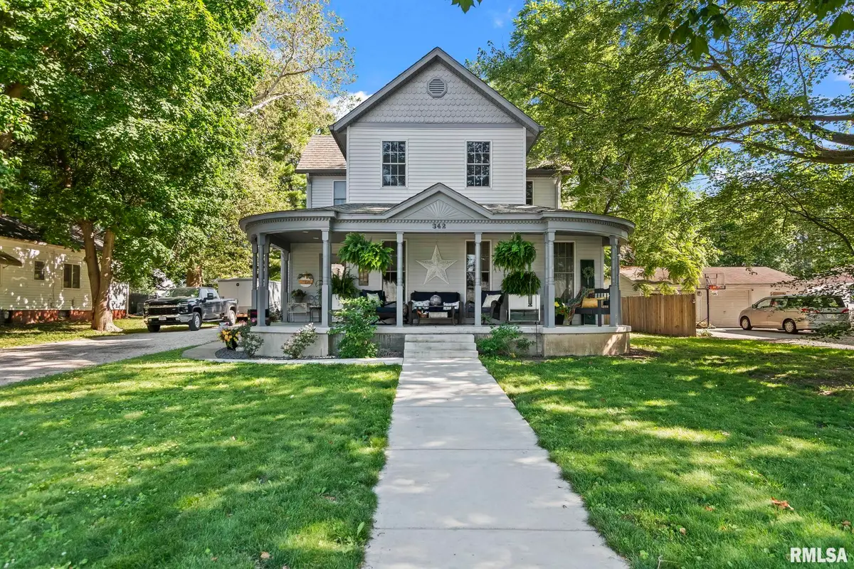 342 W Prairie Street, Waverly, IL 62692 - #1