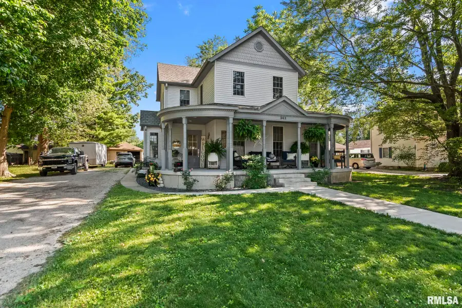 342 W Prairie Street, Waverly, IL 62692 - #2