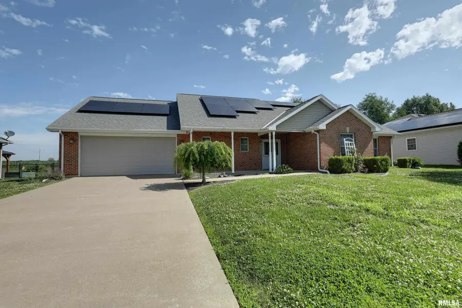 2809 Parkwood Drive, Quincy, IL 62305 - #3