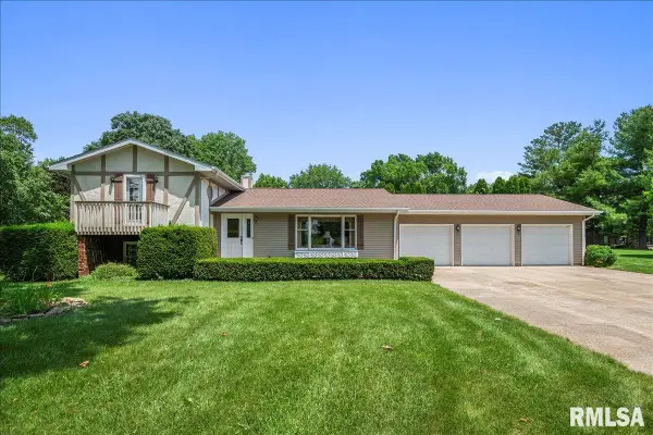 18 Oak Wind Road, Cantrall, IL 62625