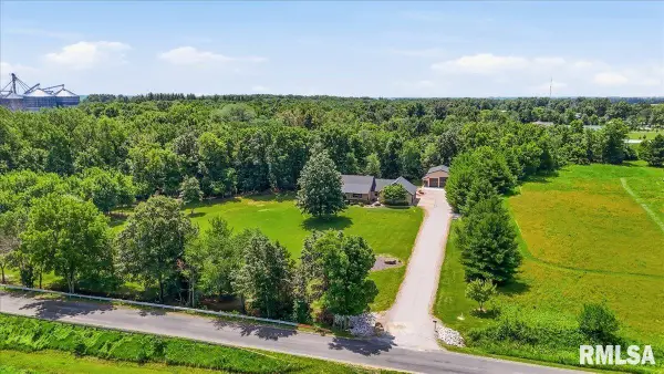 3880 Moose Cry Road, Auburn, IL 62615