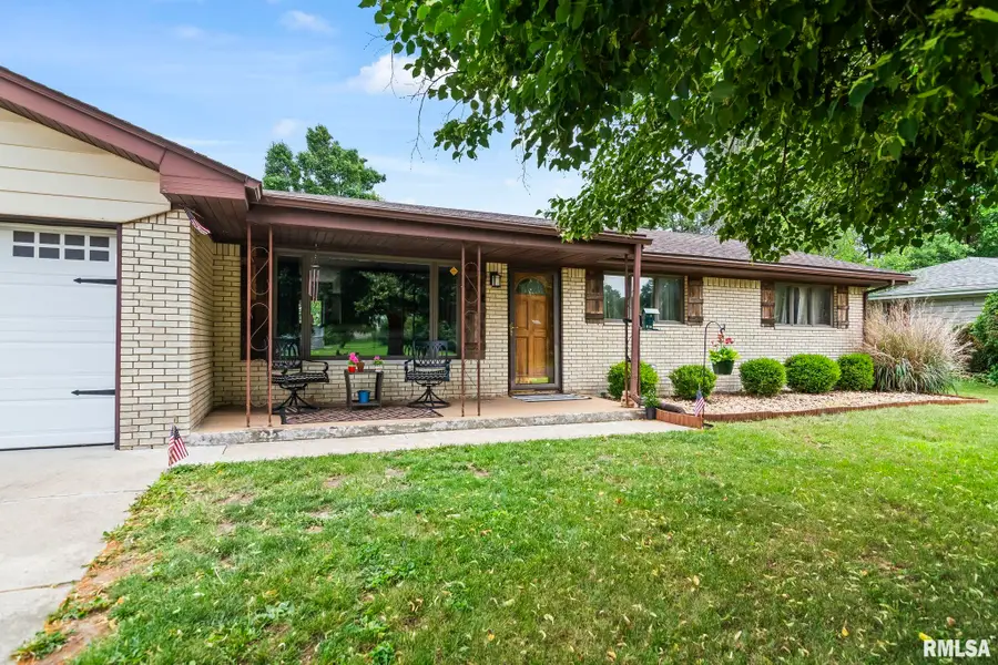 29 Birch Drive, Chatham, IL 62629 - #2