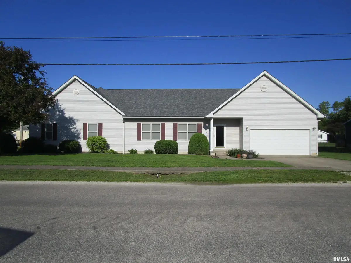 202 Church Street, Murrayville, IL 62668 - #1