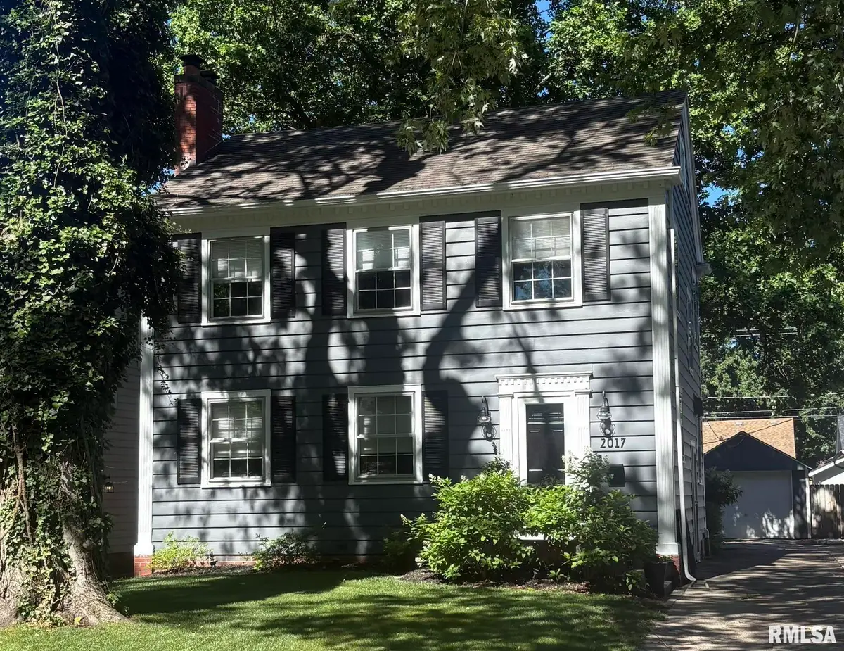 2017 S Glenwood Avenue, Springfield, IL 62704 - #1