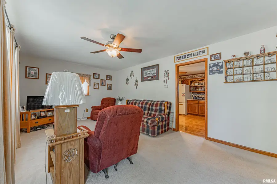 627 21st Street, Lincoln, IL 62656 - #3