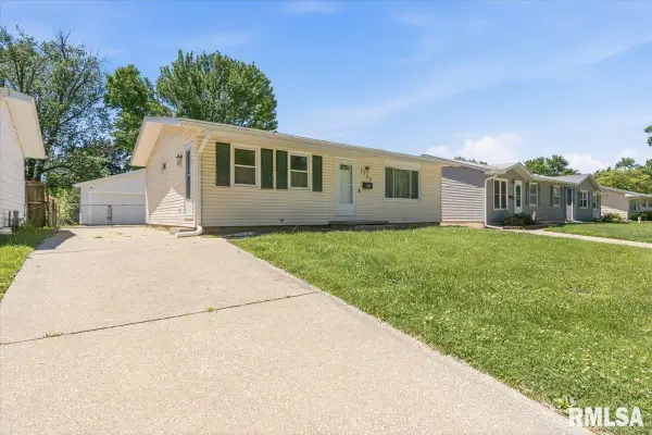 1757 Fairmont Drive, Springfield, IL 62702
