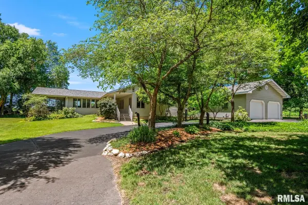 1529 Nursery Lane, Jacksonville, IL 62650