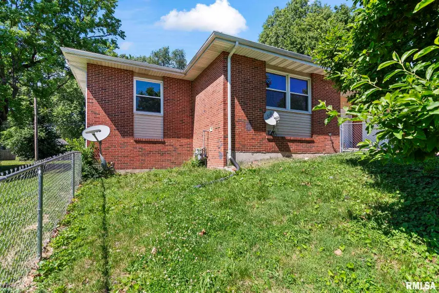 521 Herndon Street, Springfield, IL 62702 - #2