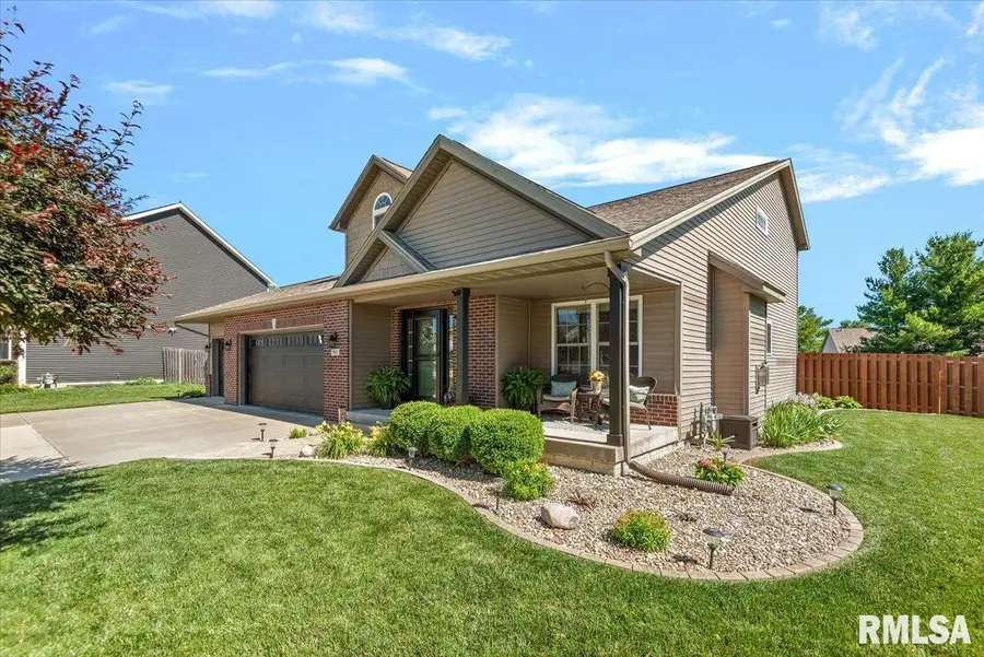 911 Cypress Drive, Chatham, IL 62629 - #3