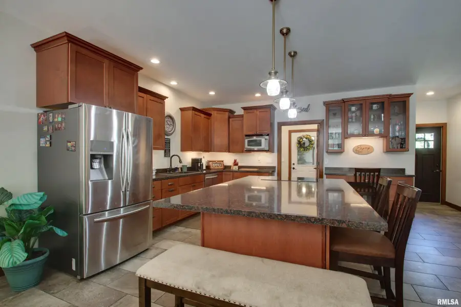 3020 Genevieve Drive, Quincy, IL 62305 - #2