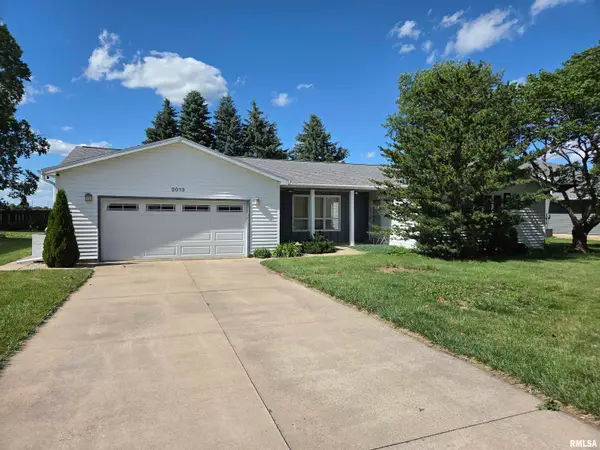 2013 W Losey Street, Galesburg, IL 61401