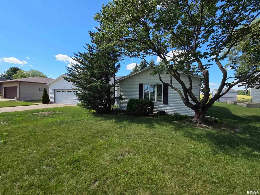 2013 W Losey Street, Galesburg, IL 61401 - #2