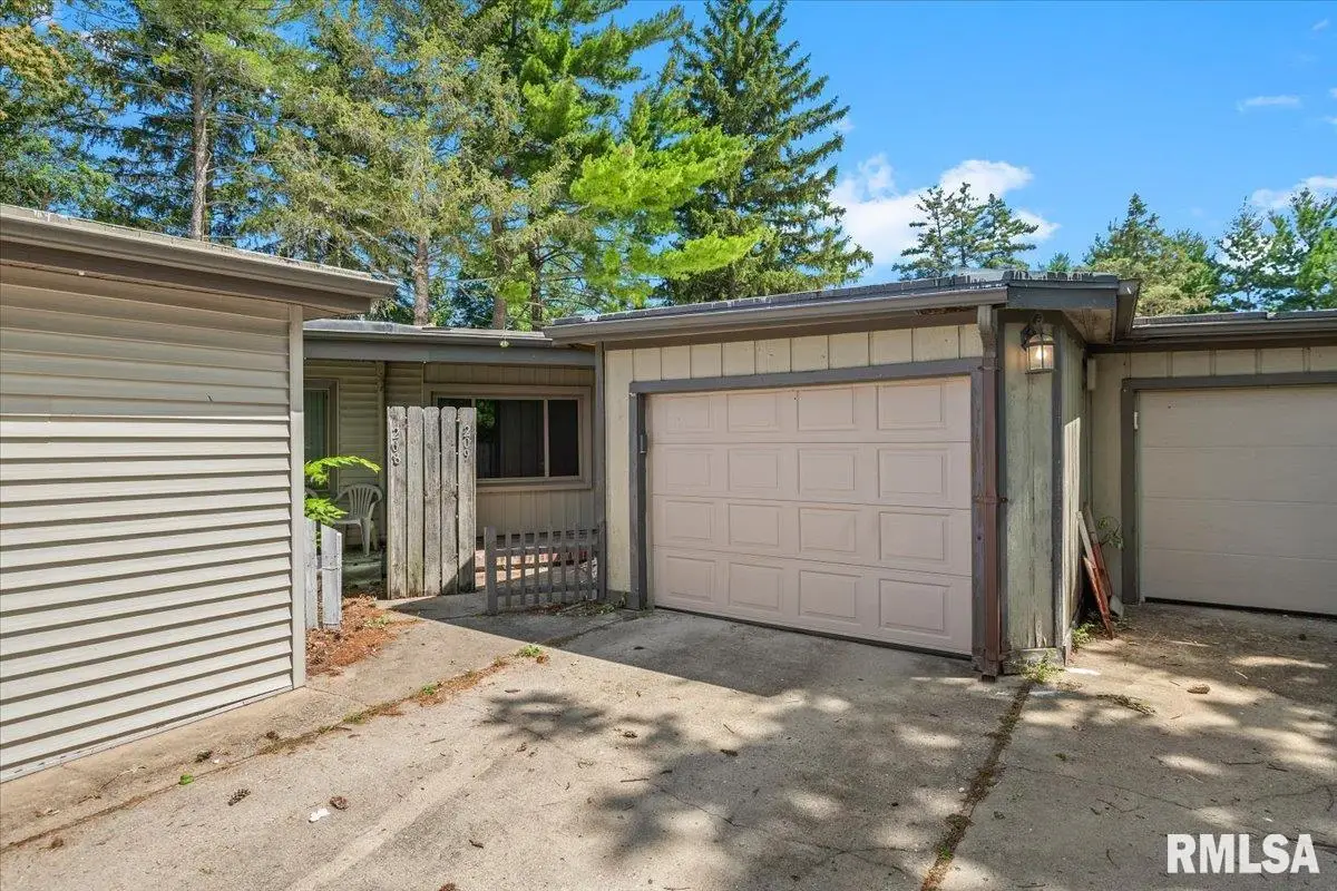 6600 S 6th Street, Springfield, IL 62712 - #1