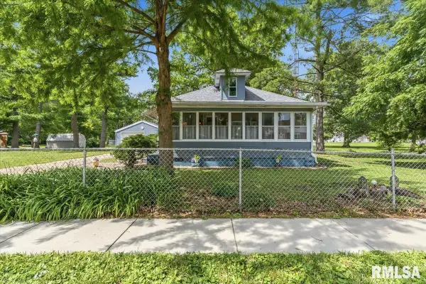 2141 E Watch Avenue, Springfield, IL 62702