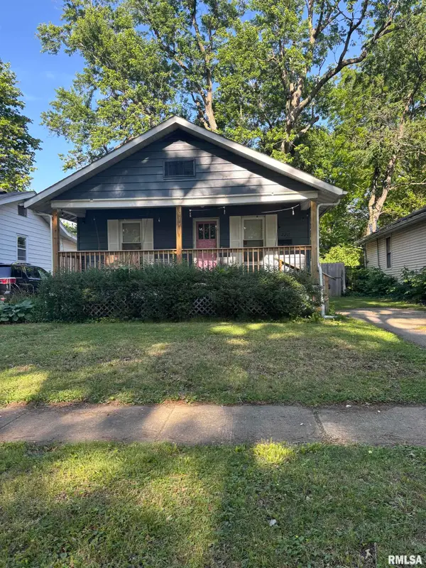 2216 S Lowell Avenue, Springfield, IL 62704