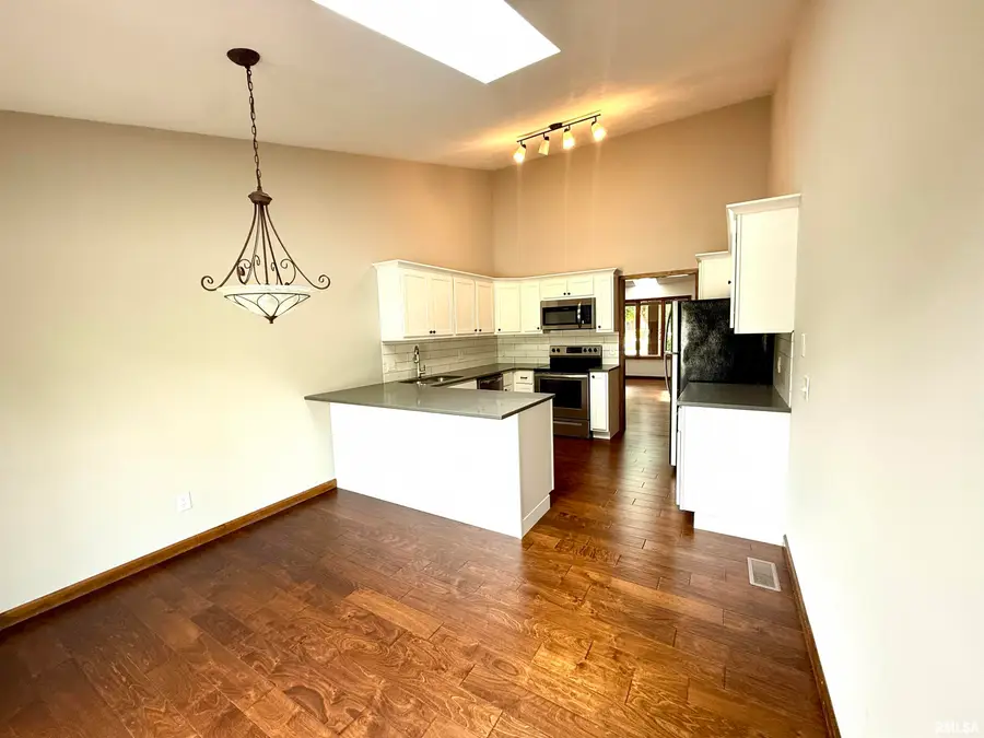 1908 Bayview Court, Springfield, IL 62704 - #3