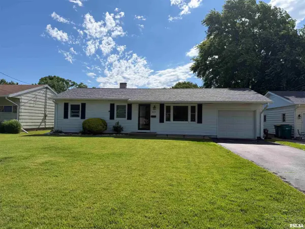 903 Harrison Street, Galesburg, IL 61401