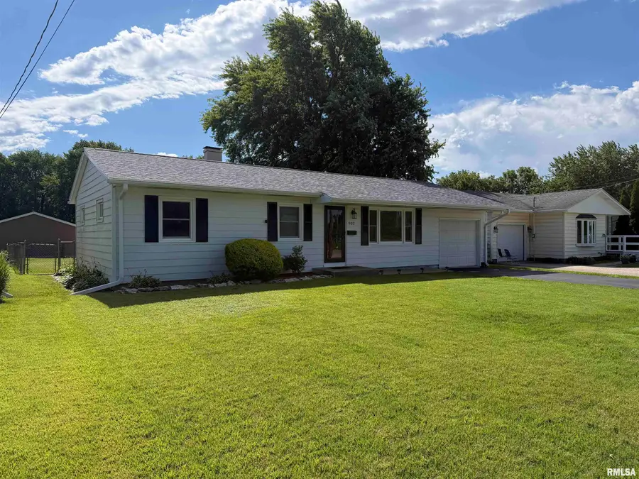 903 Harrison Street, Galesburg, IL 61401 - #2