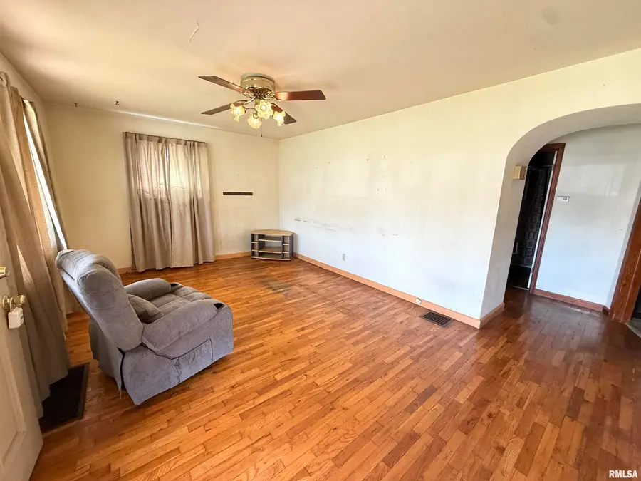 1319 N 24th Street, Quincy, IL 62301 - #3