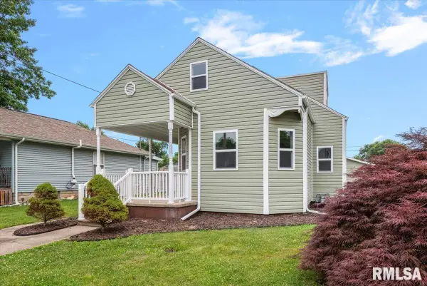 912 W England Street, Taylorville, IL 62568