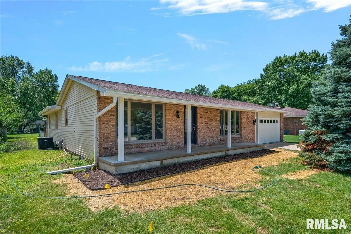 2320 Lindbergh Boulevard, Springfield, IL 62704 - #1
