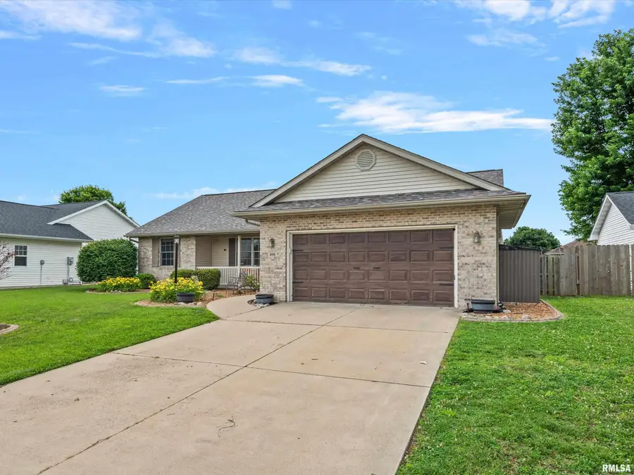 306 Osteen Lane, Chatham, IL 62629 - #2