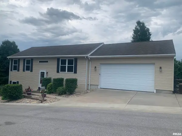 2416 Van Buren Street, Quincy, IL 62305