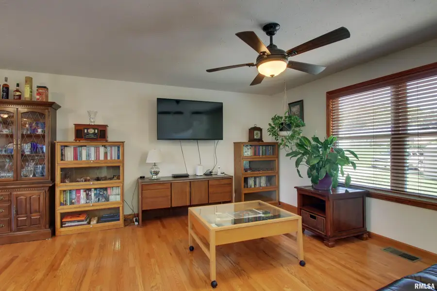 2416 Van Buren Street, Quincy, IL 62305 - #3