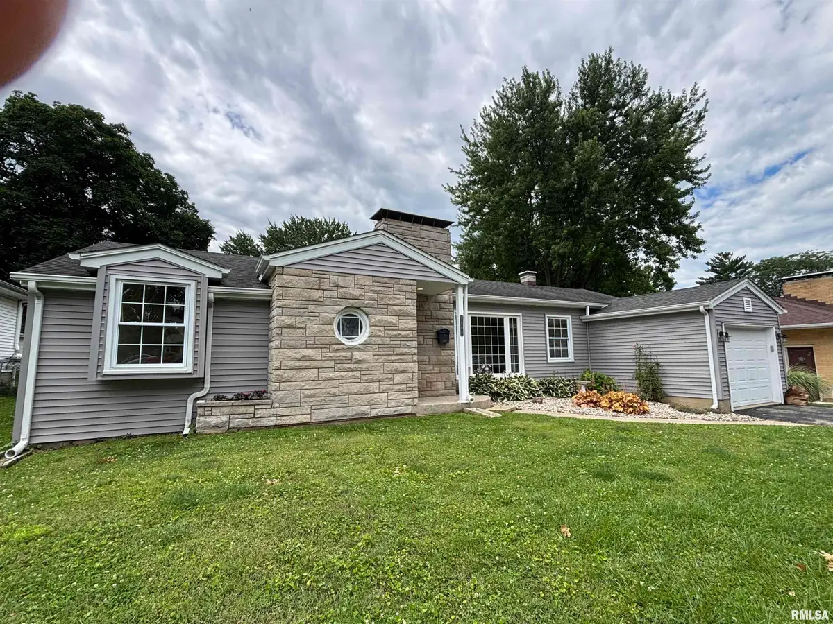 1804 W Iles Avenue, Springfield, IL 62704 - #1