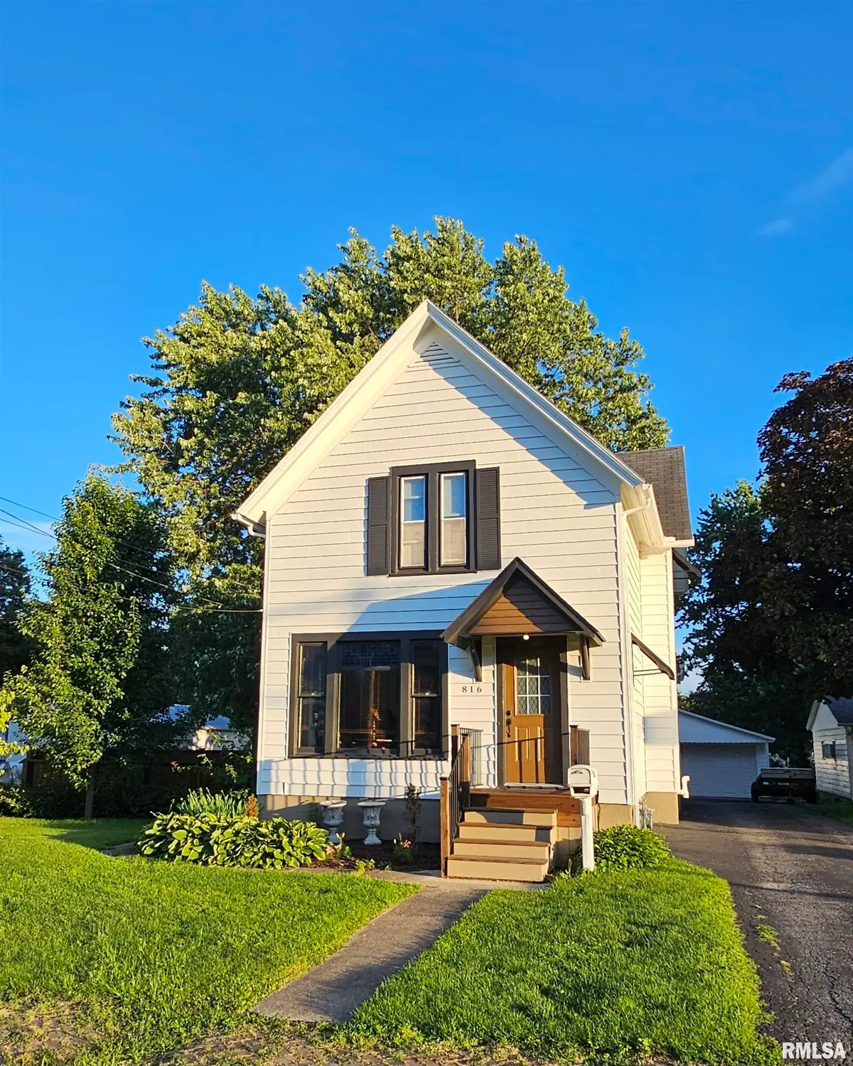 816 E Knox Street, Galesburg, IL 61401 - #1