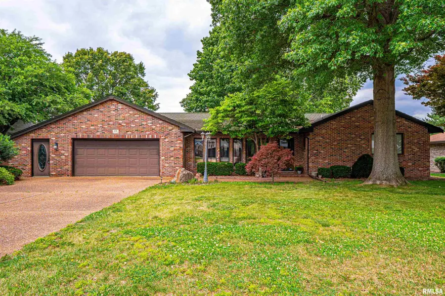 43 Illini Drive, Lincoln, IL 62656-0000 - #2