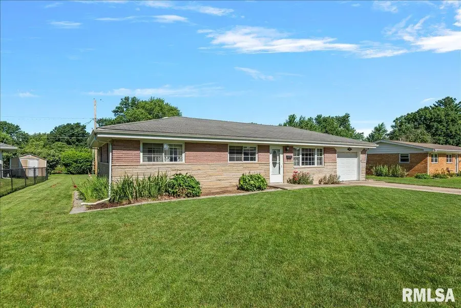 55 Bonniebrook Road, Chatham, IL 62629 - #2