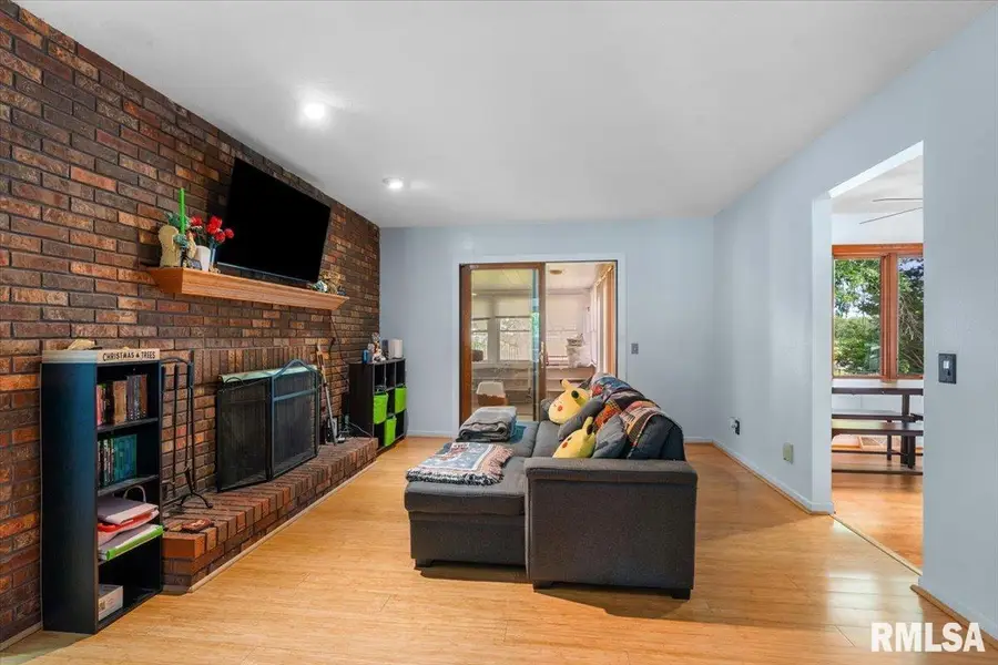 3137 Temple Drive, Springfield, IL 62704 - #2