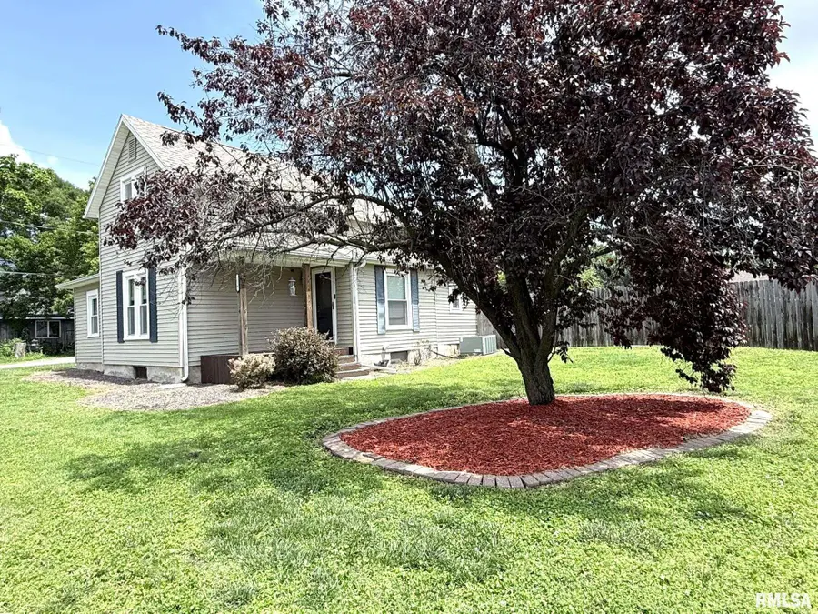 216 S State Street, East Galesburg, IL 61430 - #2