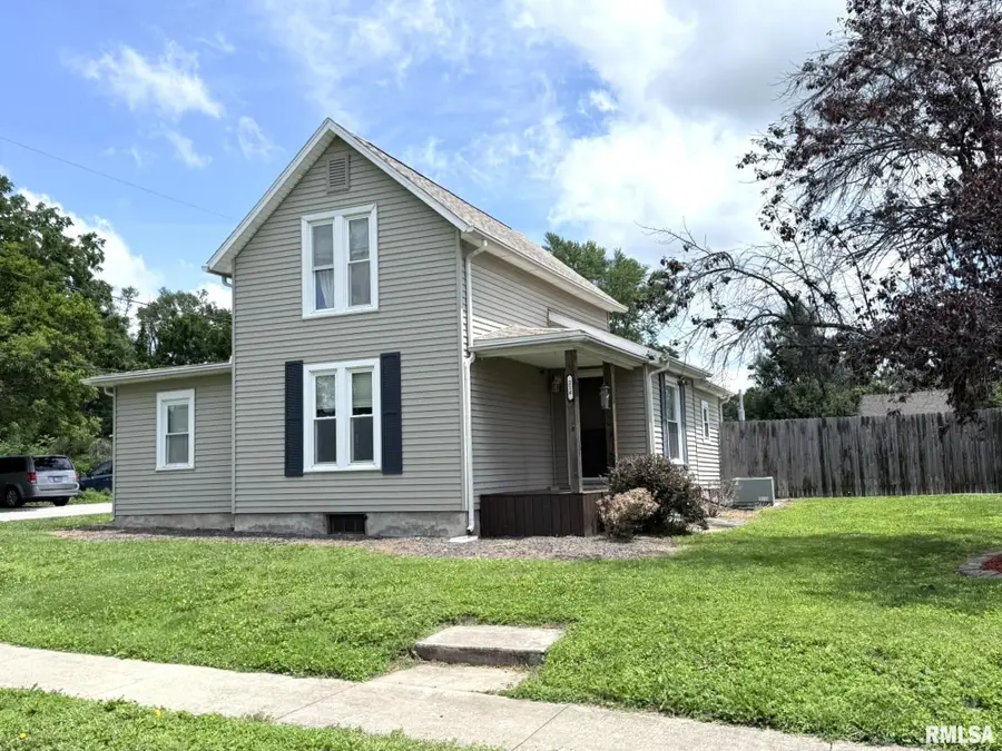 216 S State Street, East Galesburg, IL 61430 - #3