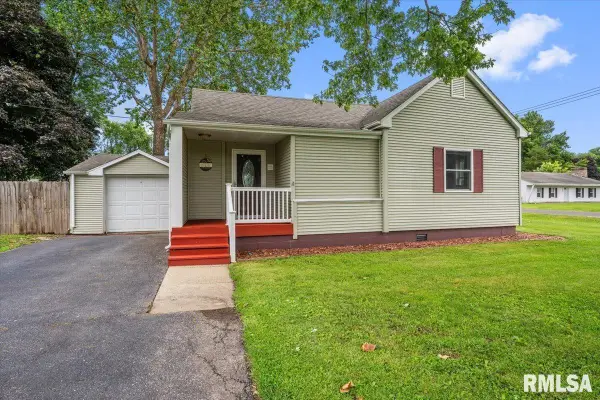 330 High School Street, Divernon, IL 62530