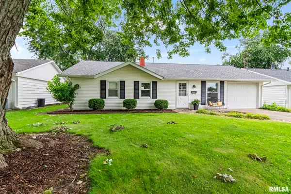 49 Westminister Drive, Chatham, IL 62629
