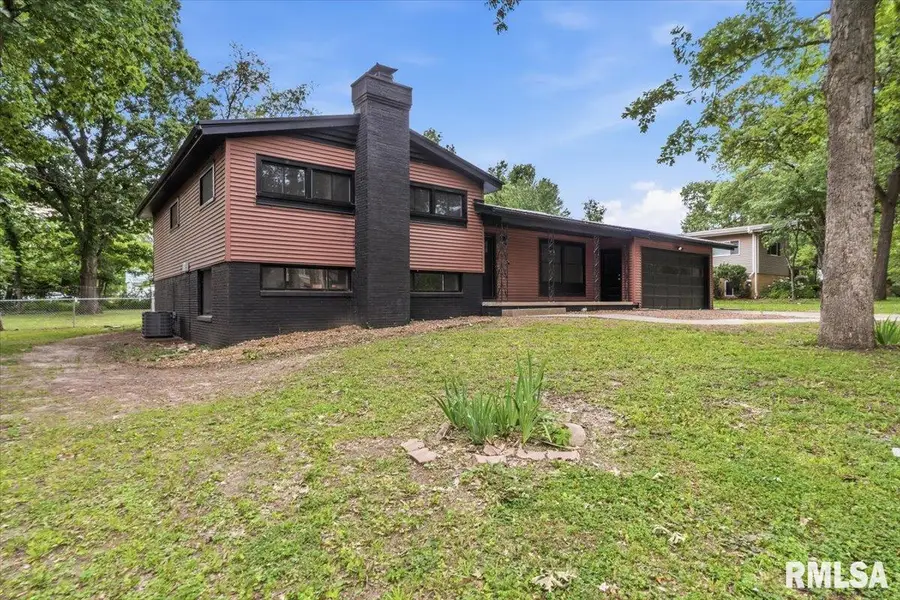 66 W Hazel Dell Lane, Springfield, IL 62703 - #2
