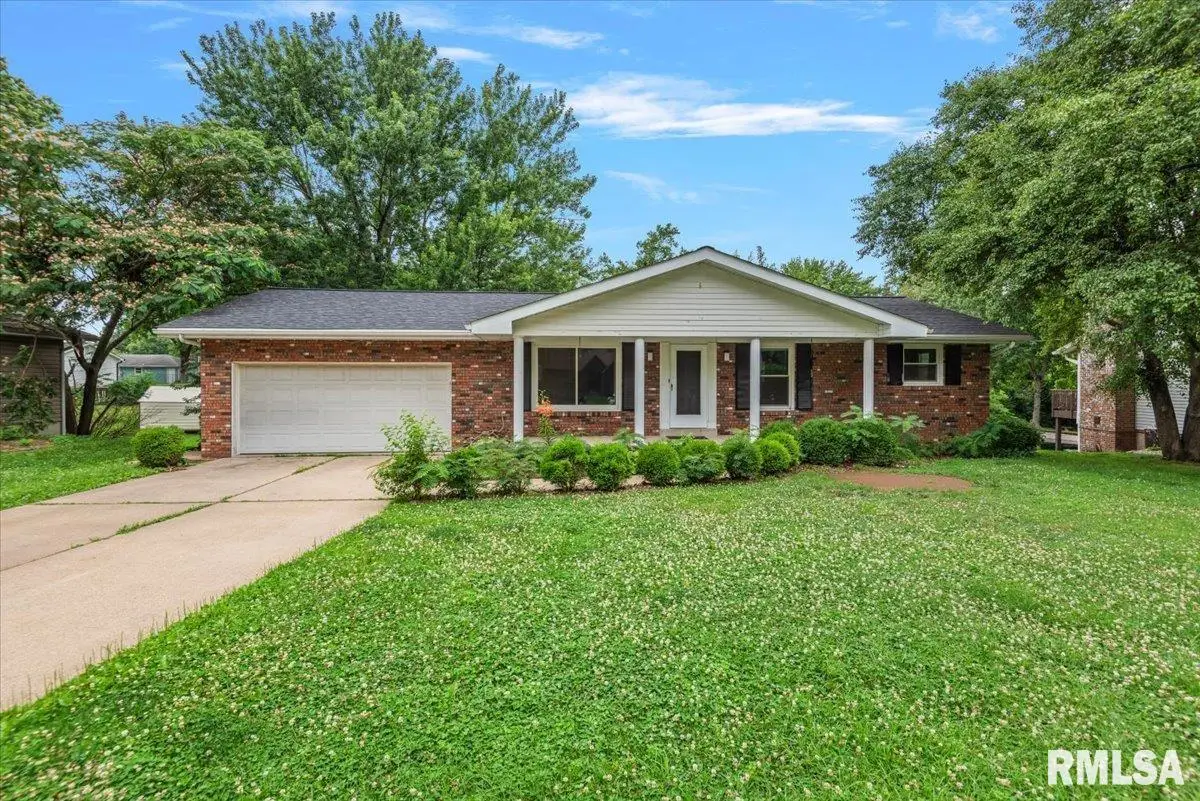 10 Burr Oak Drive, Highland, IL 62249 - #1