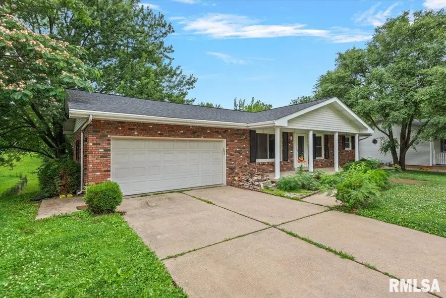 10 Burr Oak Drive, Highland, IL 62249 - #3