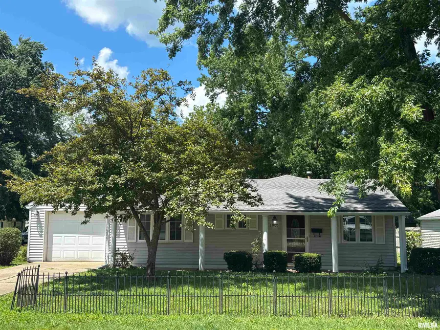 1905 Calhoun Avenue, Springfield, IL 62702 - #2